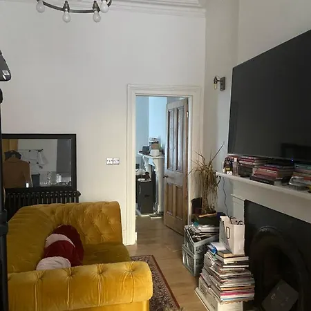 Mid Charm - 1-bed In *