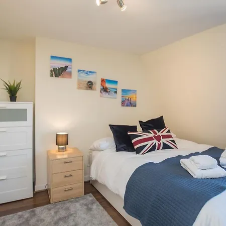 Pass The Keys Comfy Flat By Oval Cricket Club *