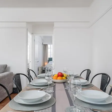 Apartment Bright West Hampstead Retreat