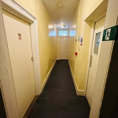 Thanet Annex Hotel 2*