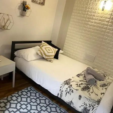 Guest house In In *