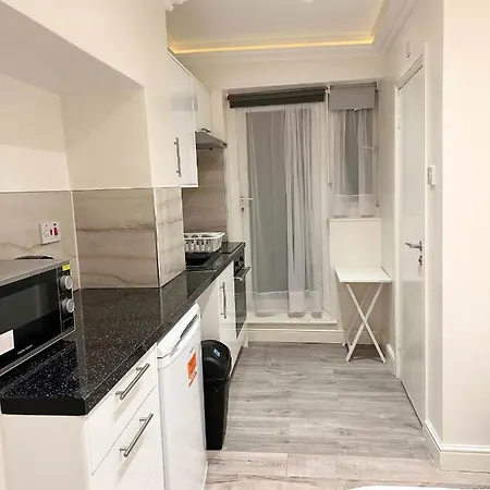 Charm - Stylish In Kensington Appartement *