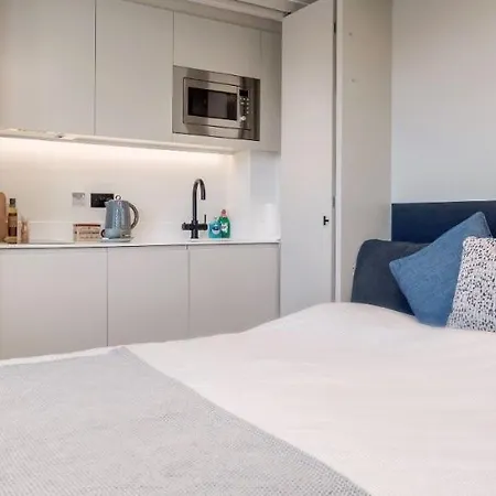 Newly Refurbished Luxury 2-bed Flat Whole 2mins To Paddington Station شقة *