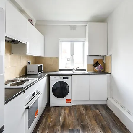 Great Spacious 2 Bedroom Flat Hendon
