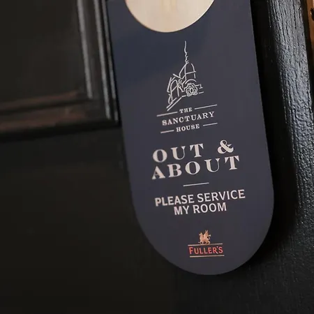 Отель The Sanctuary House