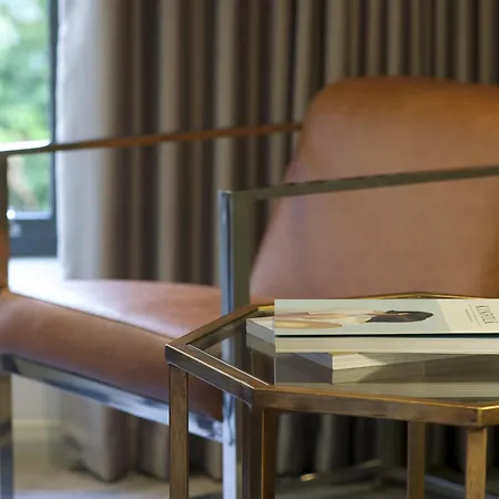 The - Putney Hotell