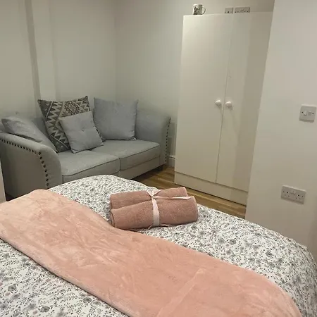 Amazing Flat 2 In Battersea شقة لندن
