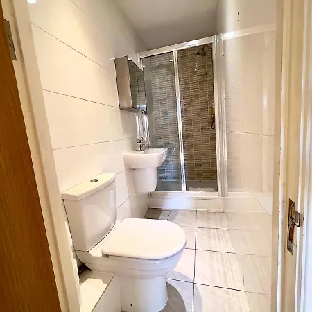 2 Bedroom In Westminster Appartamento *