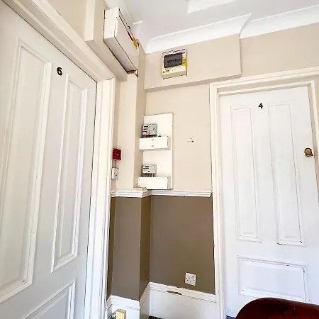 2 Bedroom In Westminster Londra