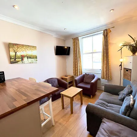 2 Bedroom In Westminster
