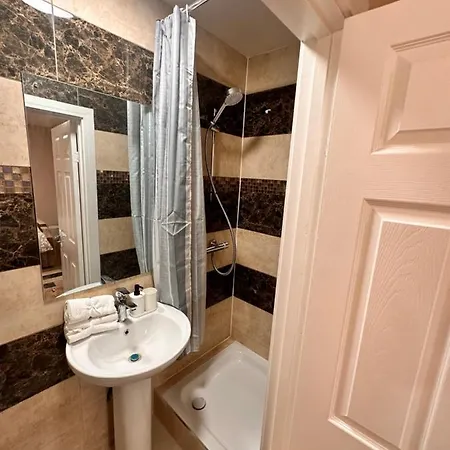 Canary Wharf Single Double And En-suite * London