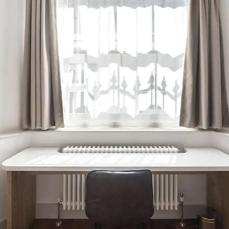 Notting Hill House