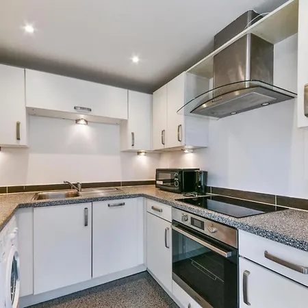 Apartment Amazing 2 Bedroom Flat In Canary Wharf *