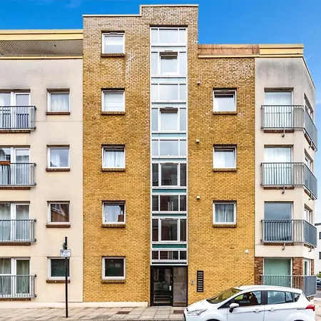 Apartment Amazing 2 Bedroom Flat In Canary Wharf London