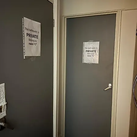 Frühstückspension 2 Mins To Euston Station, Triple Bedroom With Private Bathroom C London