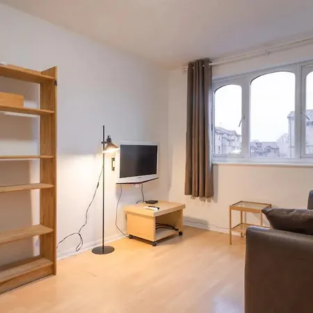 1bd Flat - Prime Location Surrey Quays Apartment *