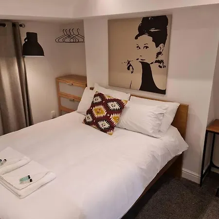 Apartamento Floor Warren St Flat. Londres