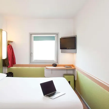 Ibis Budget London 2* Hounslow