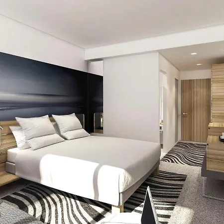 Novotel Canary Wharf 4* London