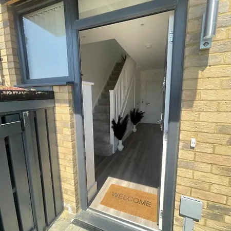 Homestay Ballast Road Erith