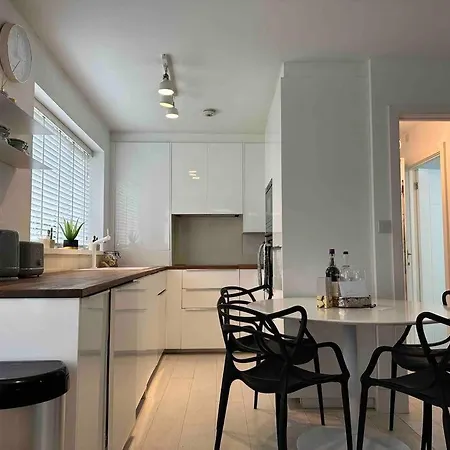 Chetwynd Paradise Apartment London