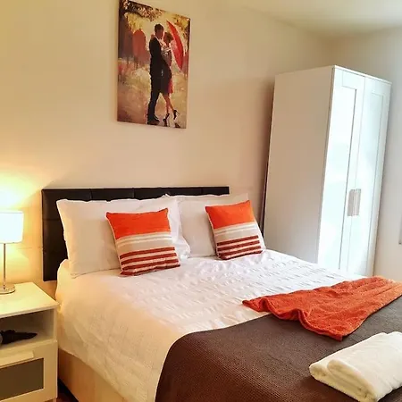 Comfortable Flat Near Londyn