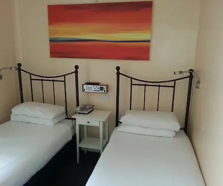 Manor Hotel