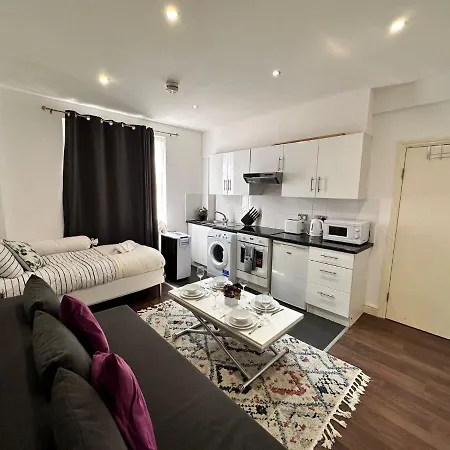 Central 1-bedroom Cozy Budget Apartment, Edgware Road Apartment