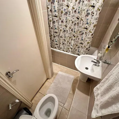 Central 1-bedroom Cozy Budget Apartment, Edgware Road * London