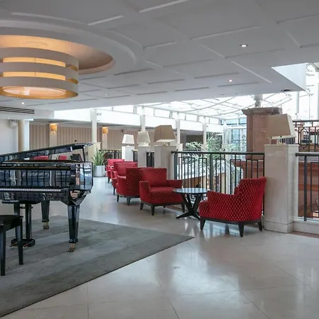 Hotel The Crown London, Worldhotels Distinctive