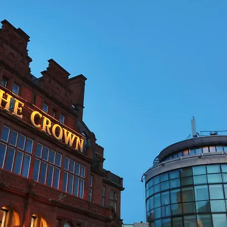 The Crown London, Worldhotels Distinctive 4*