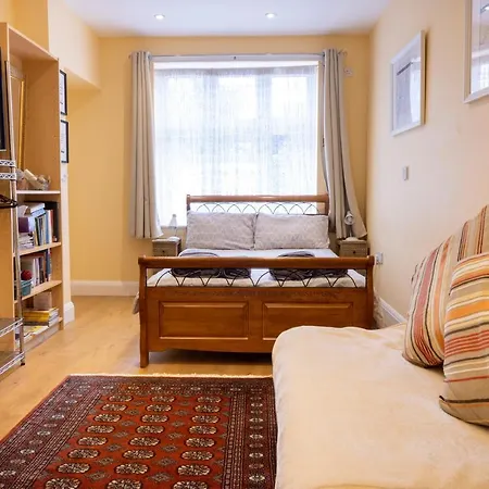 Lejlighed London Vegetarian Smoke & Pet Free En-suite With Ev Parking