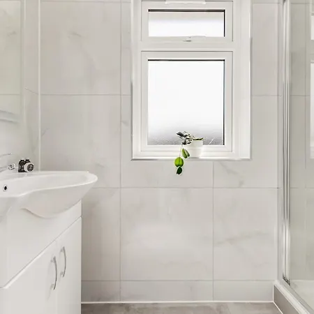 The Wembley Collection Apartment London