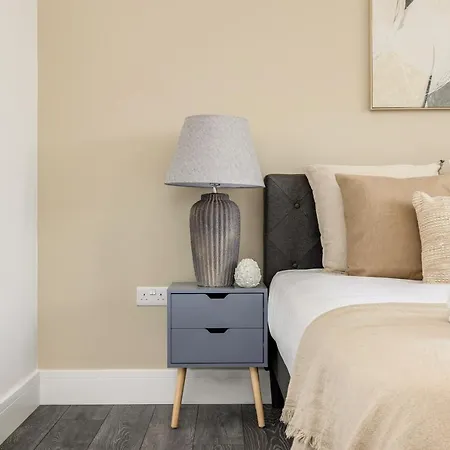 The Wembley Collection Apartment *