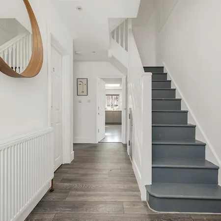 The Wembley Collection Apartment