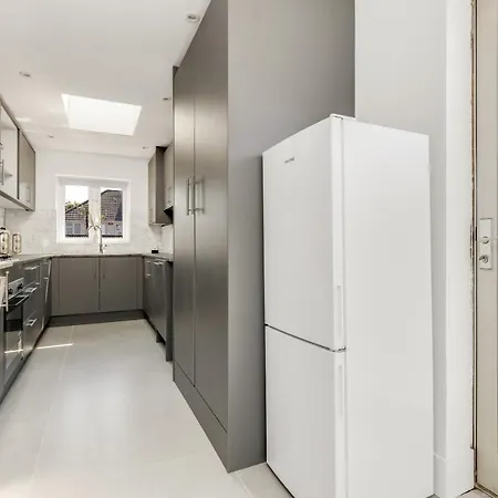 The Wembley Collection Apartment *