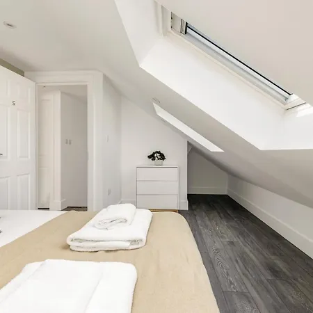 The Wembley Collection Apartment London