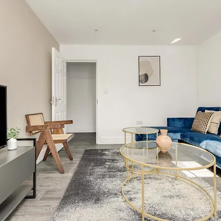 The Wembley Collection Apartment *