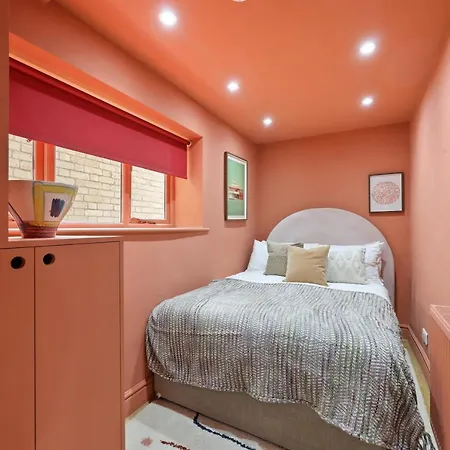 Parkhurst By Hiatus Concierge Apartment London