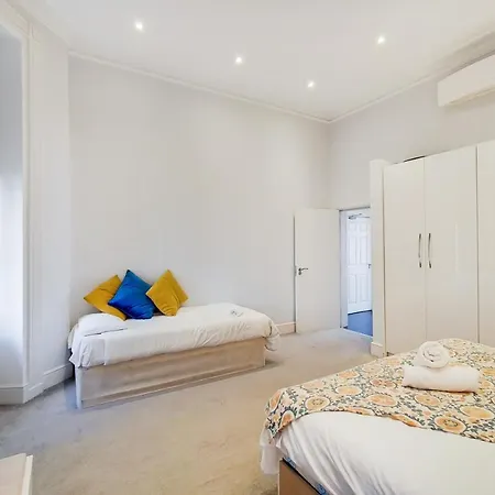 Apartment The Gloucester Residences London