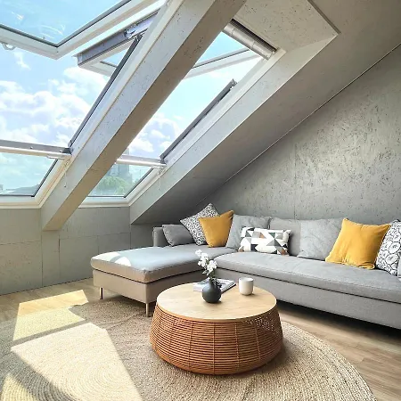 Apartment Stylish Urban Retreat West Ldn!