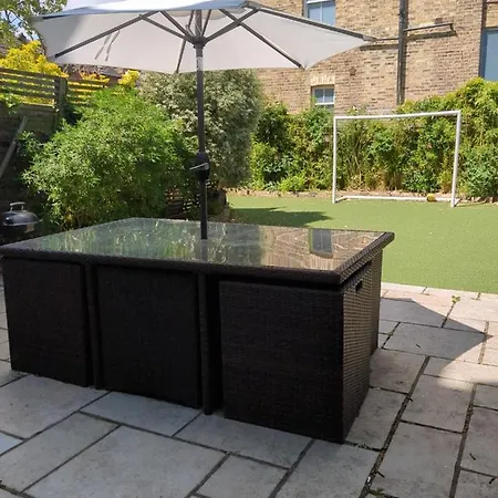 Coronation House Homestay London