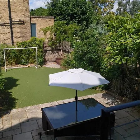 Coronation House Homestay London