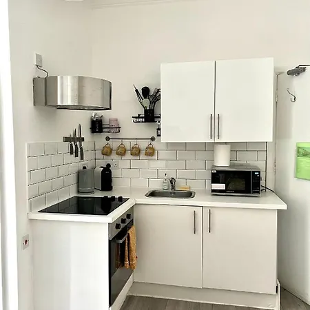 Glenmore * London
