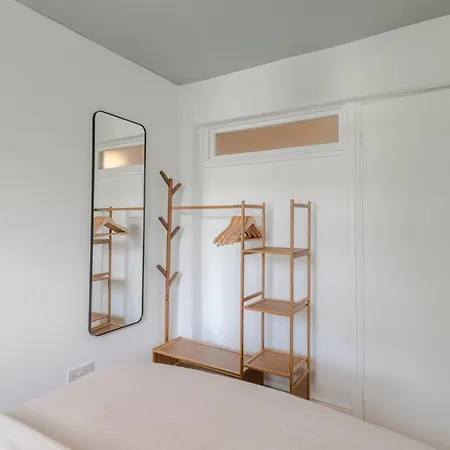 Lux And Spacious 4 Bedroom Camden アパート *
