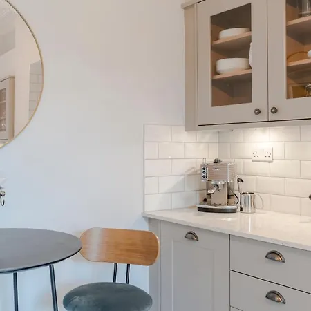 Lux And Spacious 4 Bedroom Camden アパート ロンドン
