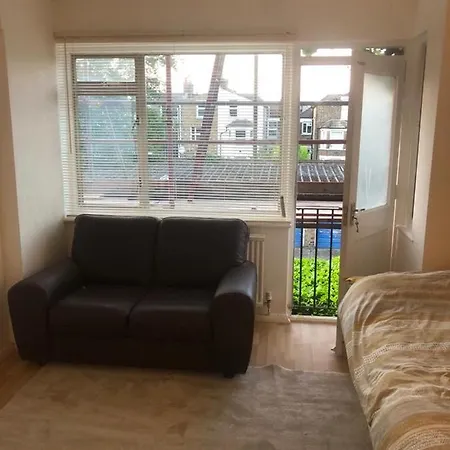 Apartment Dalrymple