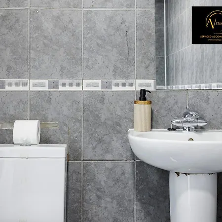 2 Bedroom House By Av Stays Short Lets Croydon With Free Wi-fi Сasa de vacaciones Londres