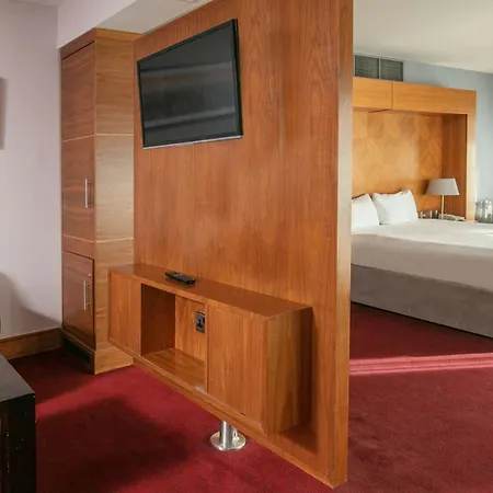 The Crown London, Worldhotels Distinctive 4* Londýn