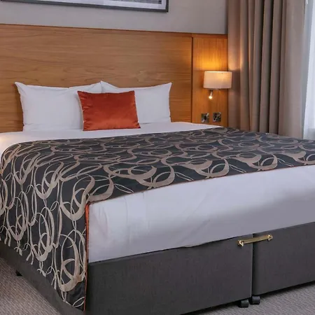 Hotel The Crown London, Worldhotels Distinctive 4*